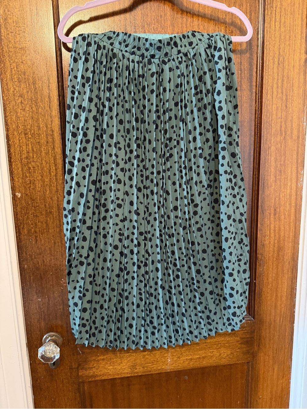 easel Teal Pleated Midi Skirt with Black Spot Print